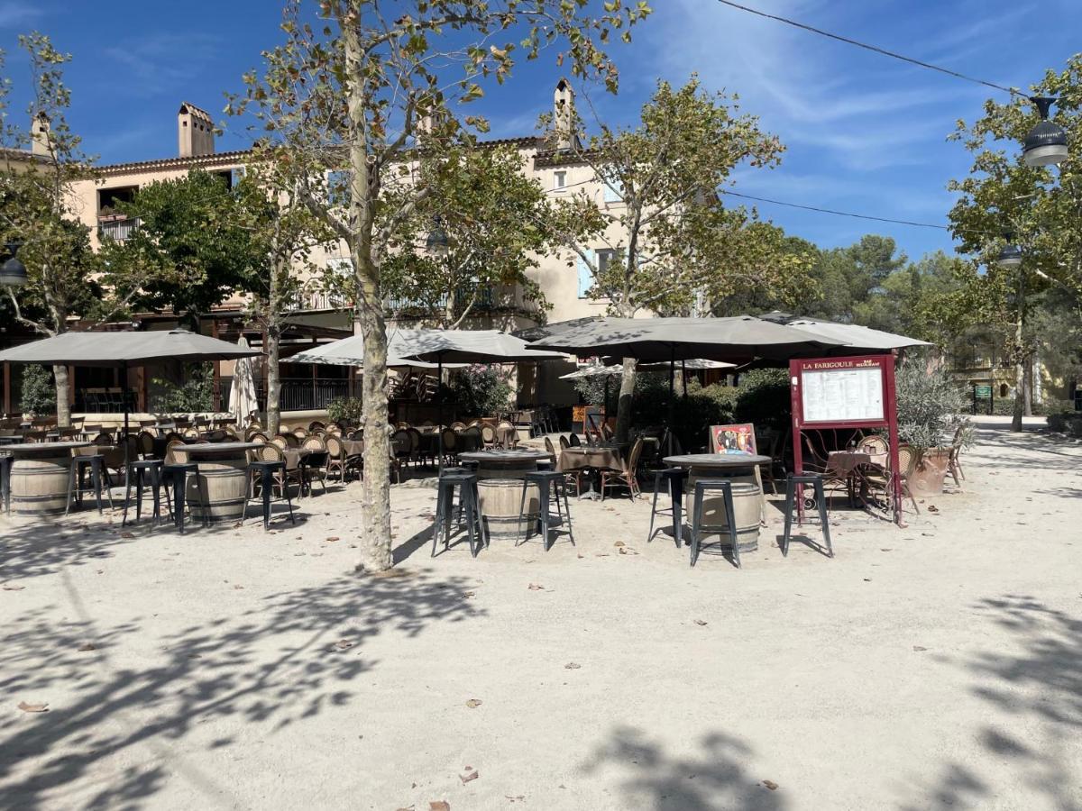 Les Cistes Bed and Breakfast Mallemort Buitenkant foto