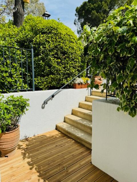 Les Cistes Bed and Breakfast Mallemort Buitenkant foto